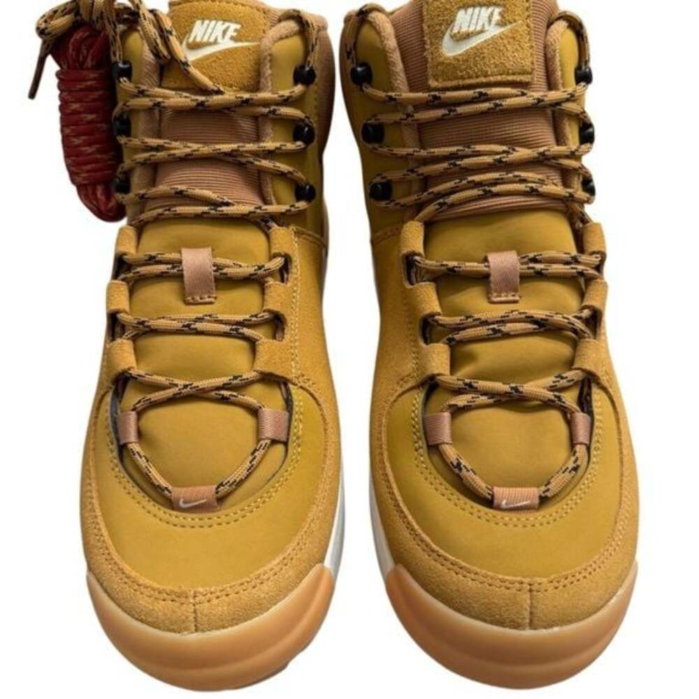 NIKE CITY CLASSIC BOOT NEW NWT - Picture 2 of 7